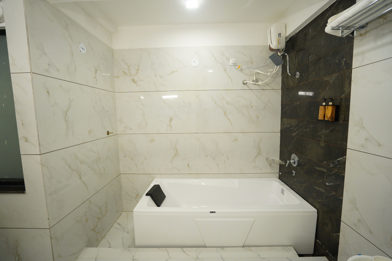 Bathroom 4, Anugya - A Boutique Hotel, Indore