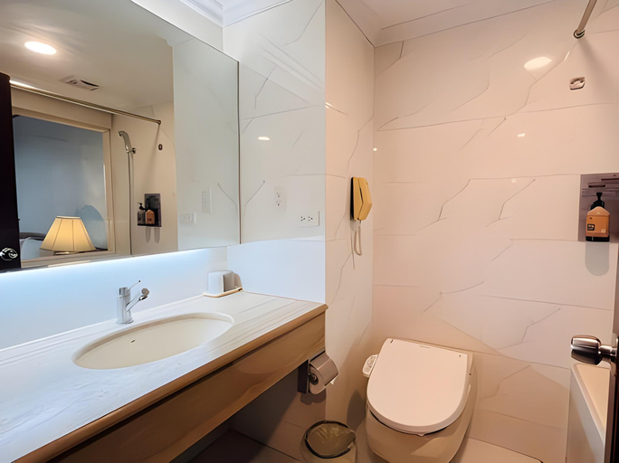 Bathroom 3, T Hotel, Taichung
