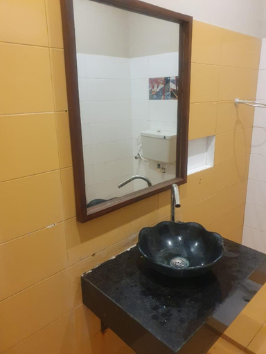 Others 3, Family Rooms, Karachi