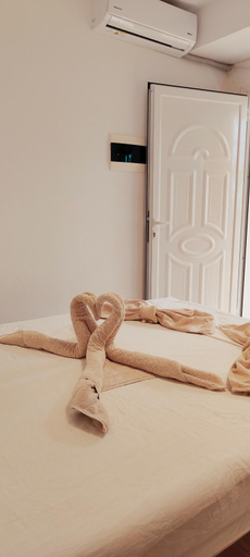Others 5, Villa Tato: Horizon Haven with Panoramic Sea Views in Himare., Vlorës