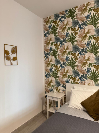 Others 5, Anfra B&B, Napoli