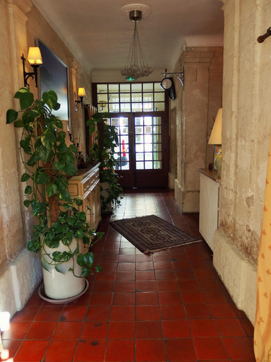 Public Area 2, Au St Roch Hotel et Jardin, Vaucluse