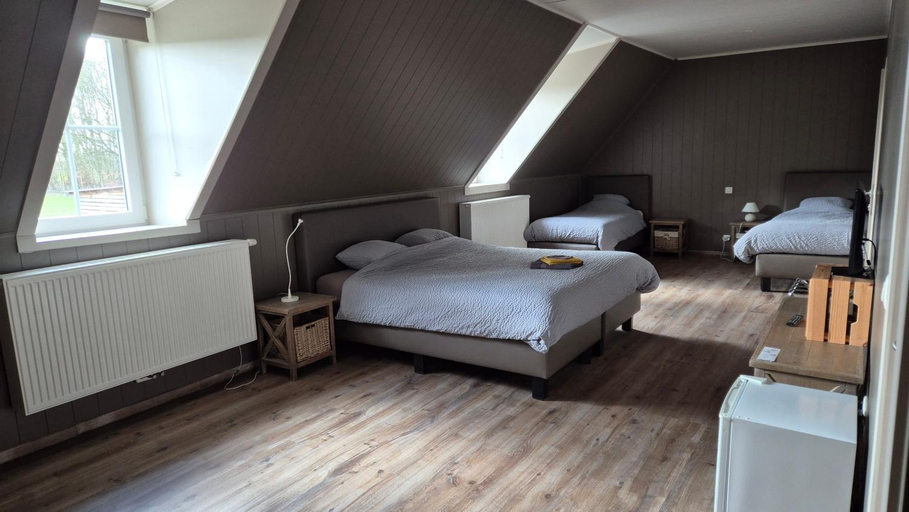 Bedroom 2, B&B De Dulle Koe, West-Vlaanderen