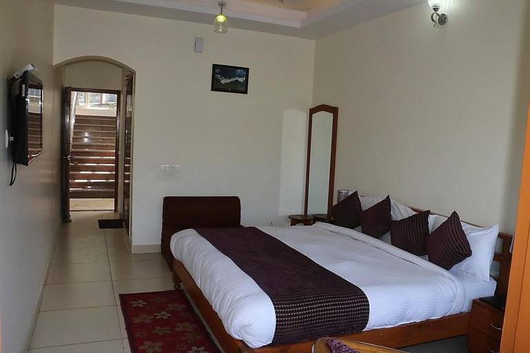 Bedroom 4, hotel apple inn, Nainital