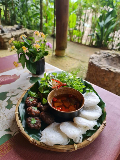 Food & Drinks 4, Naa Noi Puluong, Bá Thước