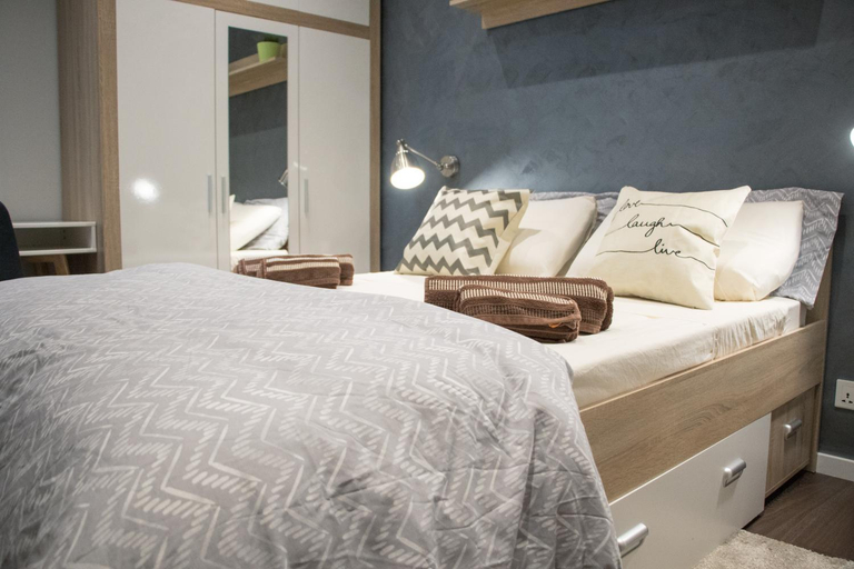 4, Sunshine Suites