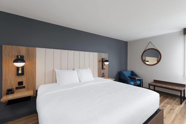 Bedroom 3, Hawthorn Extended Stay By Wyndham Springdale, Washington