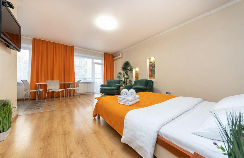 Others 5, Apartment on Maidan, Khreschatyk 4 street, Shevchenkivs'kyi