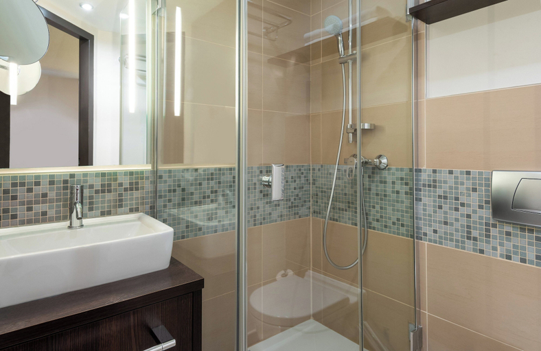 Bathroom 4, Leonardo Hotel Vienna Westbahnhof, Wien