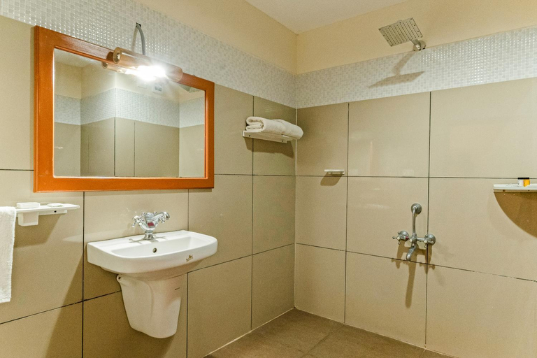 Bathroom 3, Pagoda Plantation Resort, Idukki