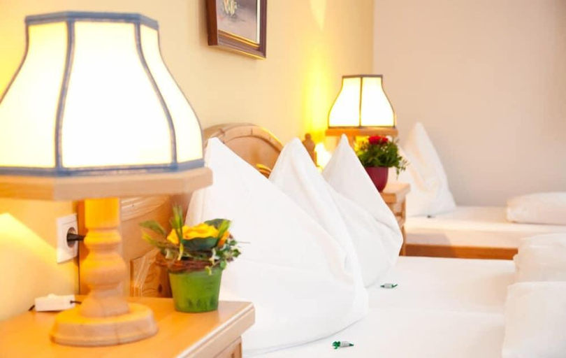 Bedroom 2, Hotel Kohlpeter, Salzburg
