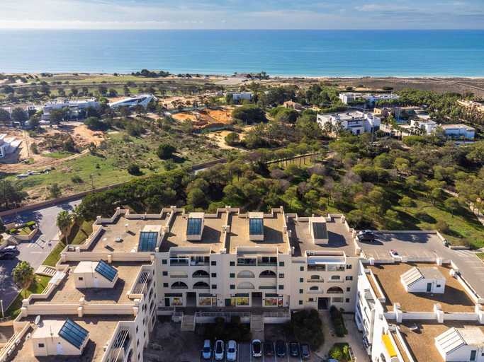 Room 4, Salgados Village T1 Apartment - 500m da Praia, Albufeira
