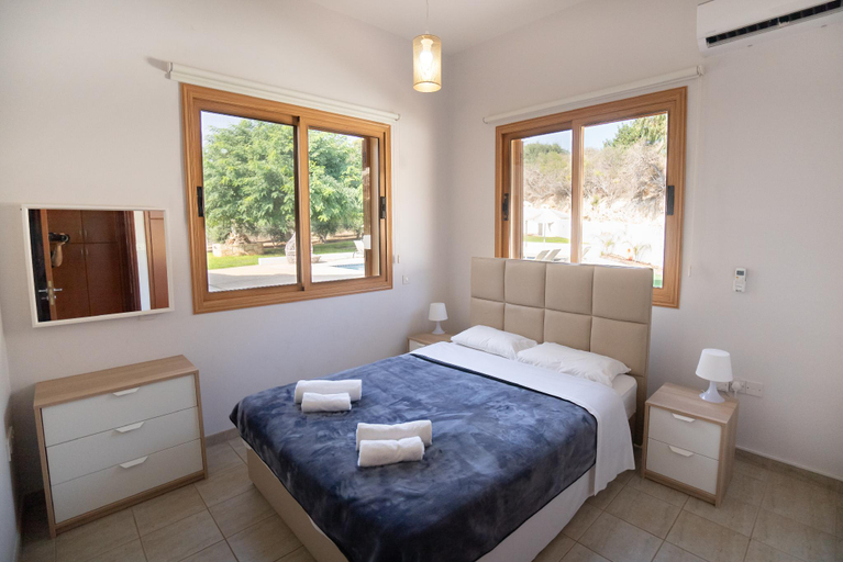 Bedroom 3, Konnos Villa 1