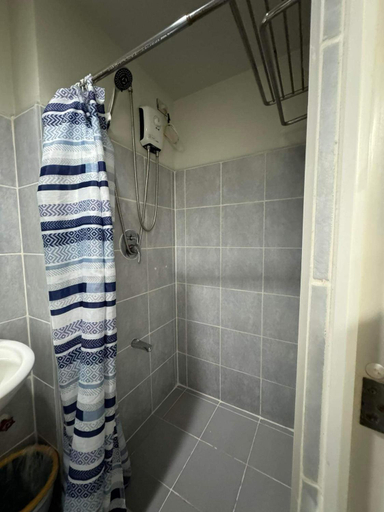 Bathroom 5, Sea Residences MOA Pasay City - Rose Staycation, Pasay City