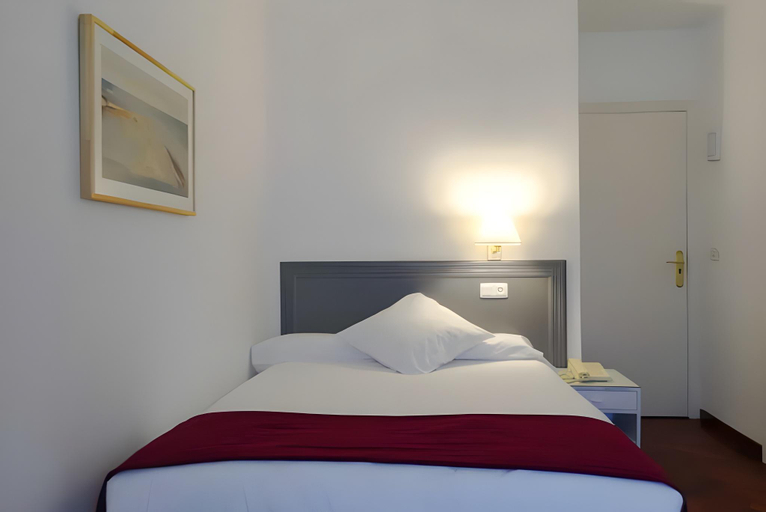 Bedroom 3, Hotel Vigo Plaza, Pontevedra