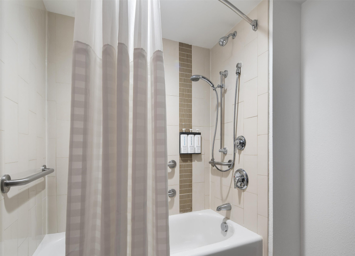 Bathroom 4, Hyatt Place Secaucus/Meadowlands, Secaucus