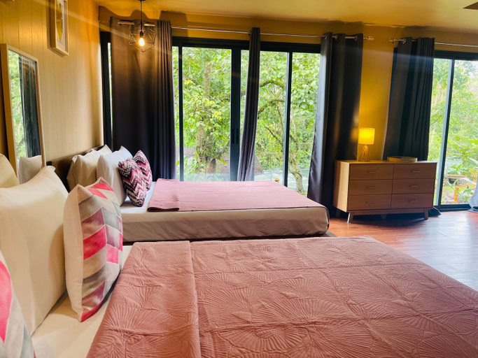Bedroom 2, Jinjer Resort, Cavinti
