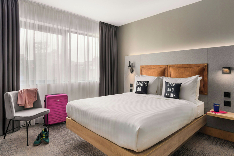 Bedroom 2, Moxy Belfast City, Belfast