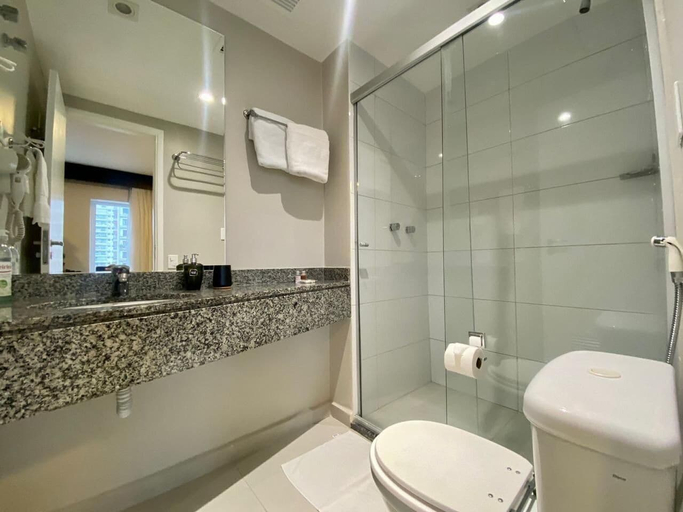 Bathroom 3, Get a Flat 1402 próx B Portuguesa, São Paulo