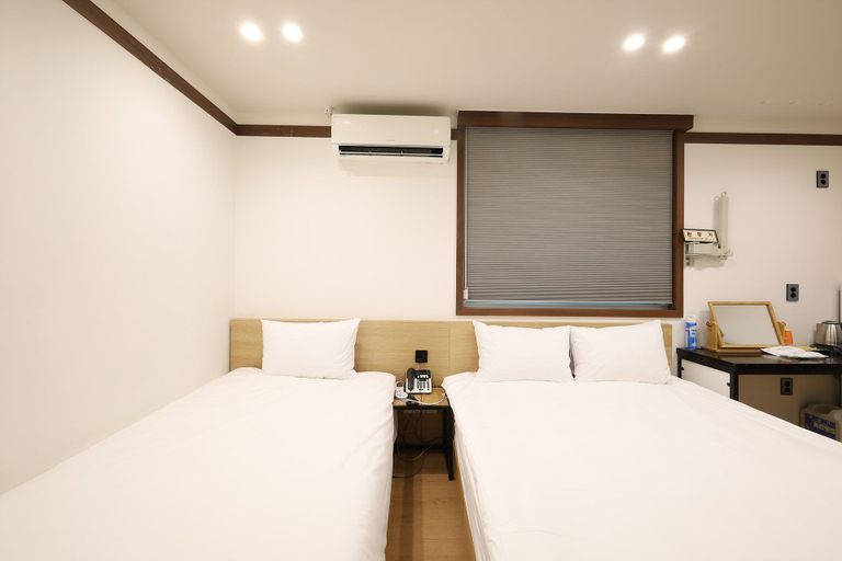 Bedroom 3, JB Plus Hotel, Haeundae