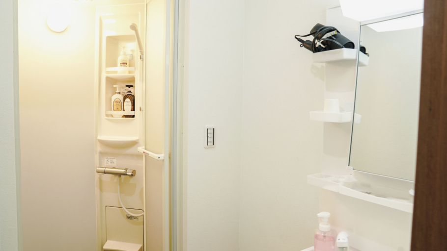 Bathroom 3, Hoshi No Yado, Osaka