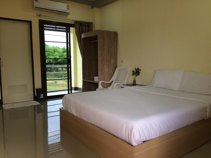 Bedroom 2, Thanakit Hotel, Muang Nan