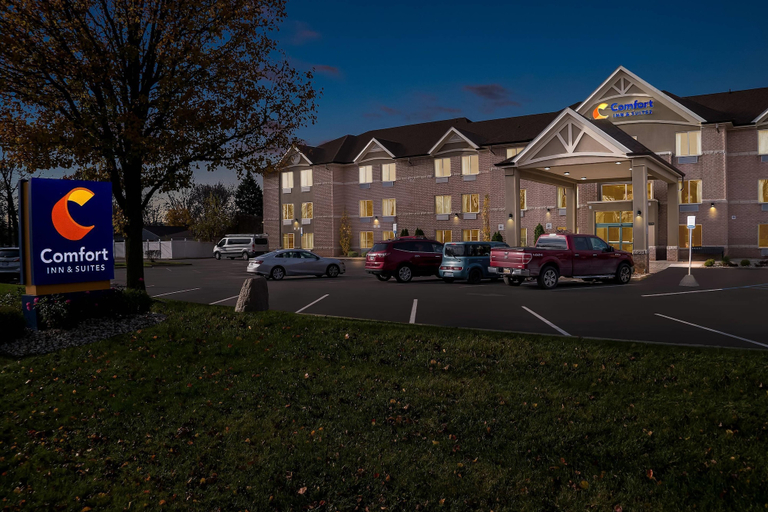 Exterior & Views 2, Comfort Inn & Suites Taylor - Detroit, Wayne