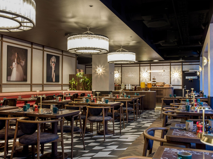 Food & Drinks 4, Radisson RED Oslo City Centre, A Verified Net Zero Hotel, Oslo