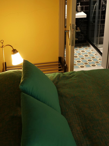 Bedroom 3, Tilas - Rooms in 19th Century Wooden Townhouse,Kadikoy, Kadıköy