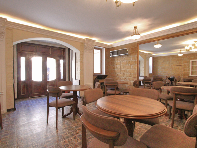 Food & Drinks 4, Senator Hotel, Baku