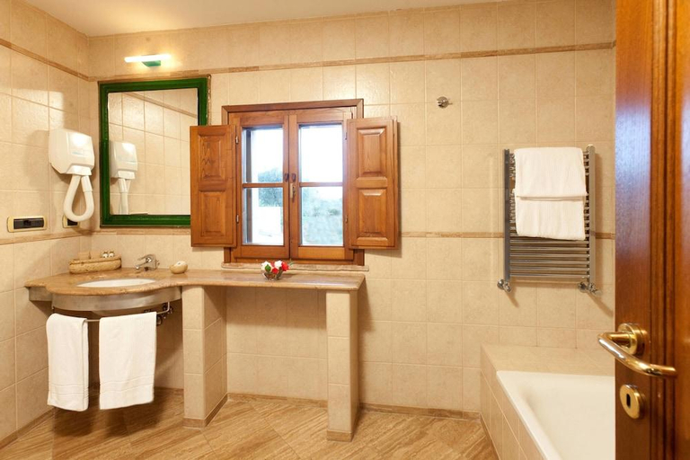 Bathroom 5, Sovana Hotel Resort, Grosseto