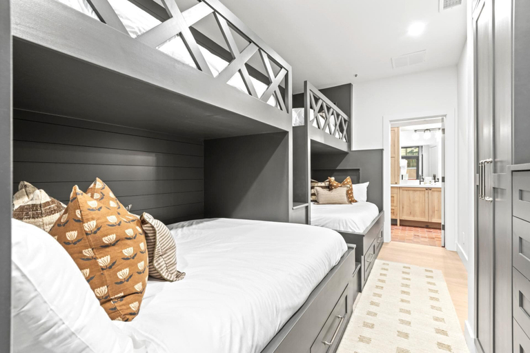 Bedroom 3, Lift Lodge 2 Bedrooms LLC103 by KBM, Summit