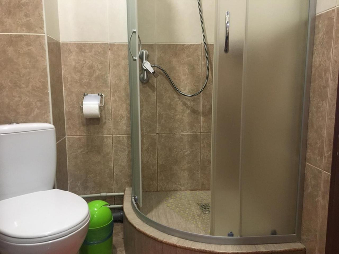 Bathroom 2, Guest House Hotel & SPA, Mazyr
