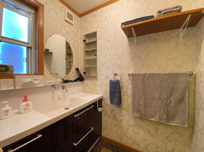 Bathroom 3, Five room 120, Katsushika