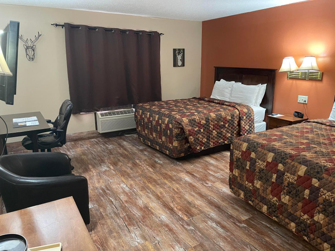 Bedroom 4, Southfork Motel, Davis