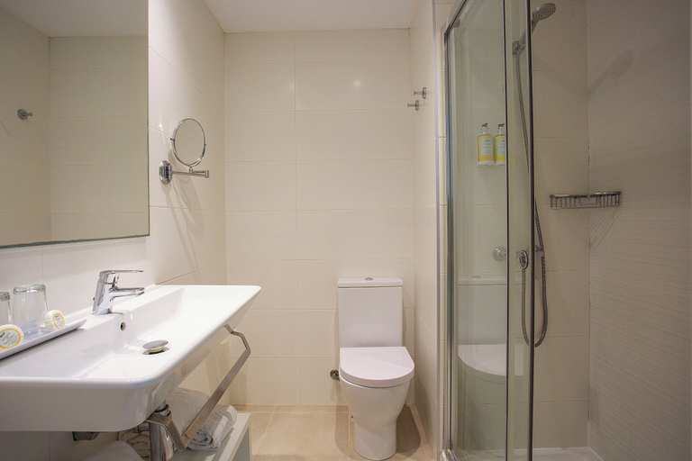 Bathroom, BQ Bulevar Peguera Hotel - Adults Only, Baleares