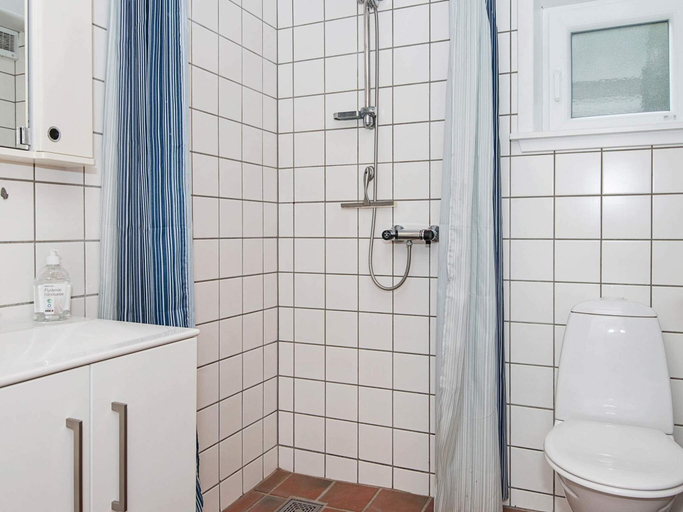 Bathroom, 4 Star Holiday Home in Blavand, Varde