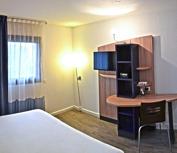 Bedroom 4, Art Hotel Paris Est, Seine-Saint-Denis