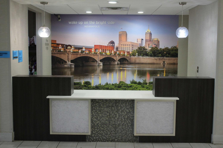 Public Area 2, La Quinta Inn & Suites by Wyndham Indianapolis Downtown, Indianapolis
