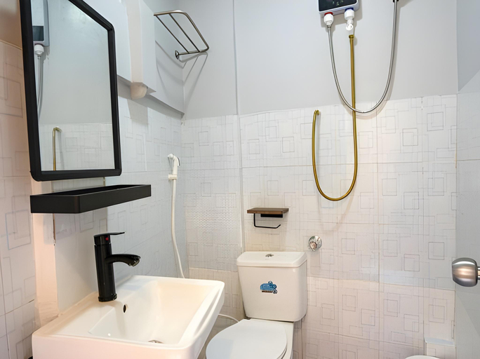 Bathroom 4, Cozy Coron Inn, Coron