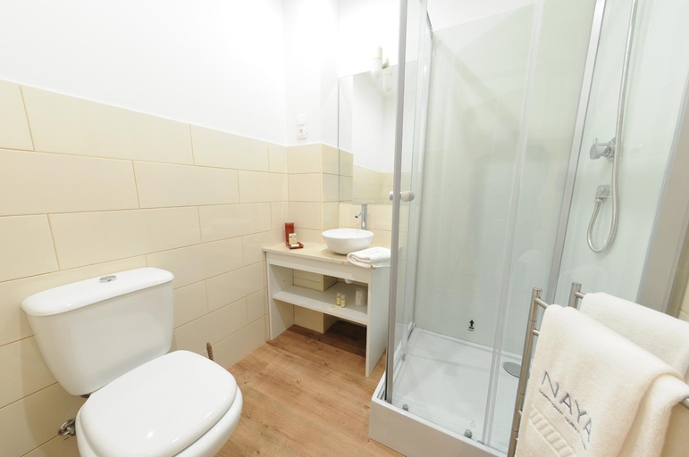 Bathroom 3, Naya-Downtown Guesthouse, Porto
