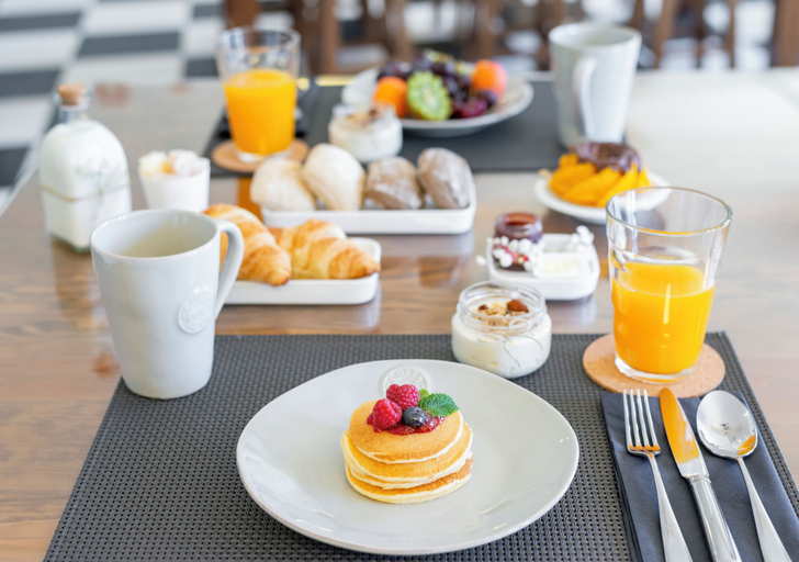 Food & Drinks 5, Miragaia Riverside Suites., Porto