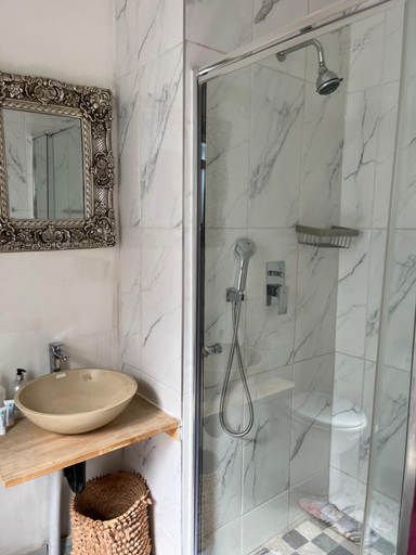 Bathroom 2, Bird Song, City of Johannesburg