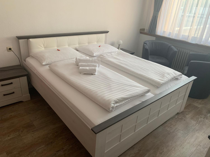 Bedroom 4, Hotel Brauhaus zur Krone, Rhein-Erft-Kreis
