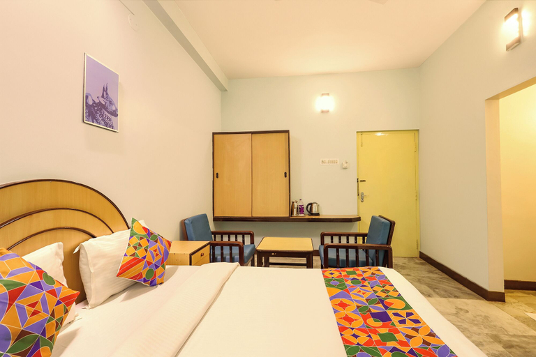 Bedroom 3, FabHotel Santhi Inn, Puducherry