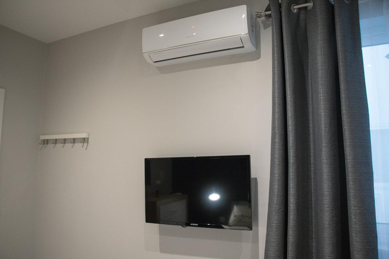 5, Sunshine Suites