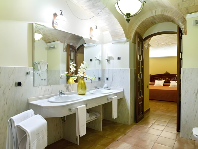 Bathroom 4, Hotel Kazar, Valencia