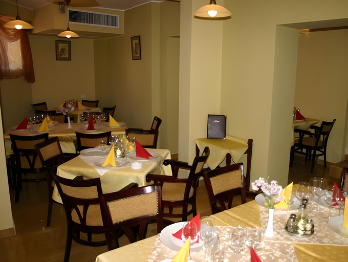 Others 5, Hotel Ferdinand, Constanta