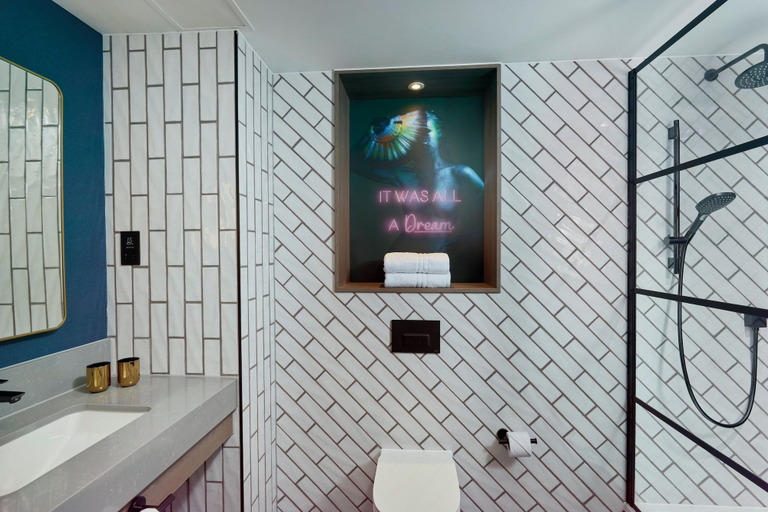 Bathroom 5, NYX Hotel London Holborn by Leonardo Hotels, London