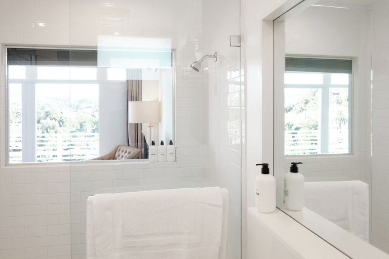 Bathroom 4, Hollywood Hills Hotel, Los Angeles